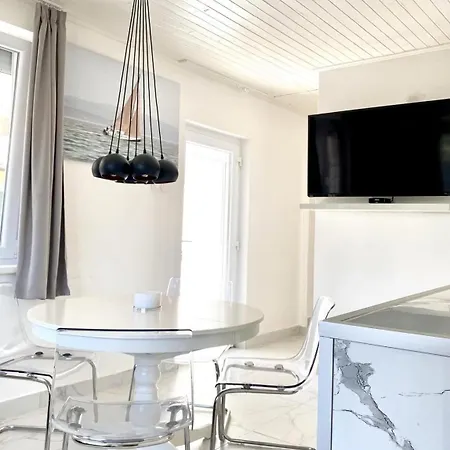 Holiday home Maria Full House Balatonmariafurdo
